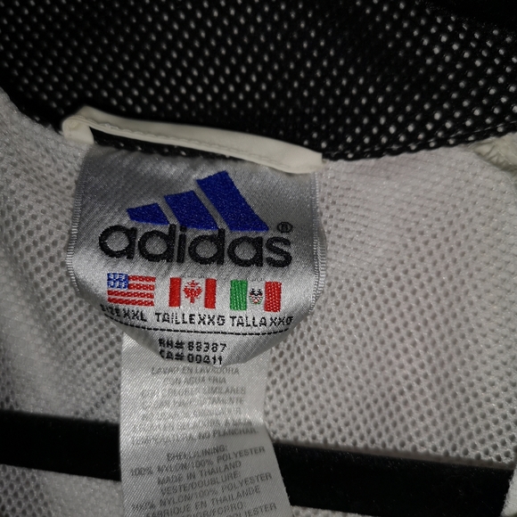 Vintage Adidas windbreaker - Picture 3 of 3